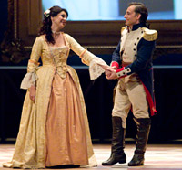 Ruth Rosique y Alejandro Roy en "La Marsellesa" (Foto: © Daniel Perez, cortesia del Teatro Cervantes de Malaga)